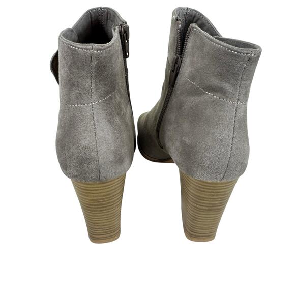 Melrose Ave NWOT Gray Faux Suede Vegan Open Toe Block Heel Booties Size 9 - Picture 3 of 9